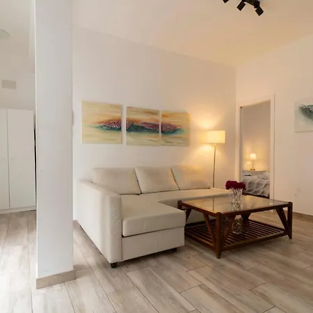 Apartamentos Triana Seville Exterior photo