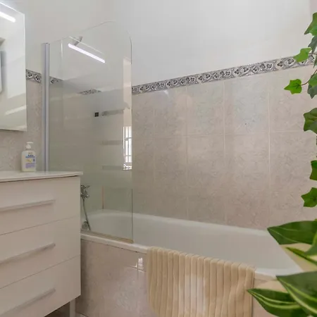 Apartamentos Triana Seville Exterior photo